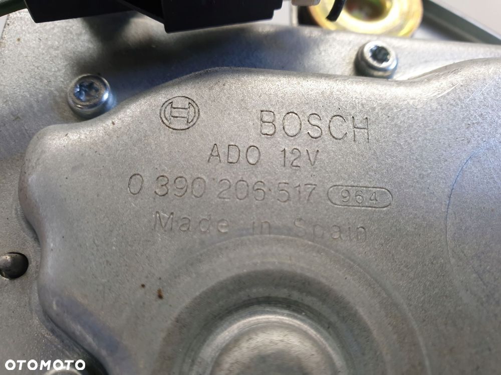 Mitsubishi Carisma SILNICZEK TYLNEJ WYCIERACZKI 0390206517 - 4