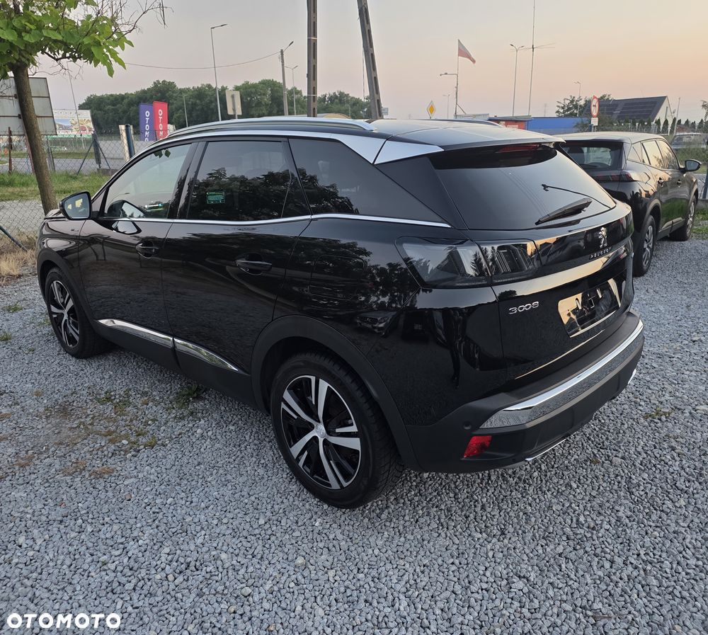 Peugeot 3008 1.6 PureTech HYbrid GT S&S EAT8 - 5