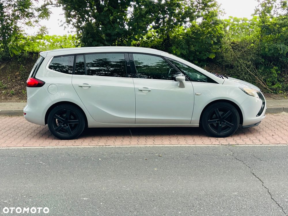 Opel Zafira Tourer 1.4 Turbo ecoFLEX Start/Stop Sport - 2
