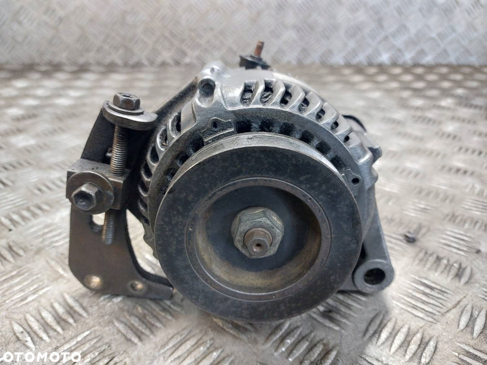 ALTERNATOR TOYOTA COROLLA E11 LIFT 2.0 D4D 27060-27030 - 1