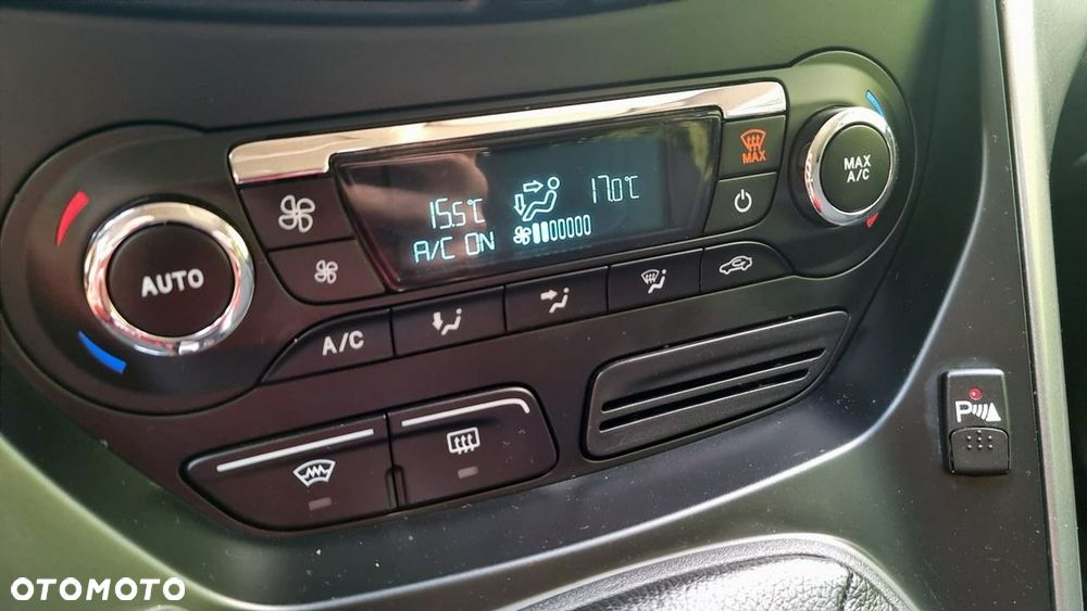 Ford Kuga - 14