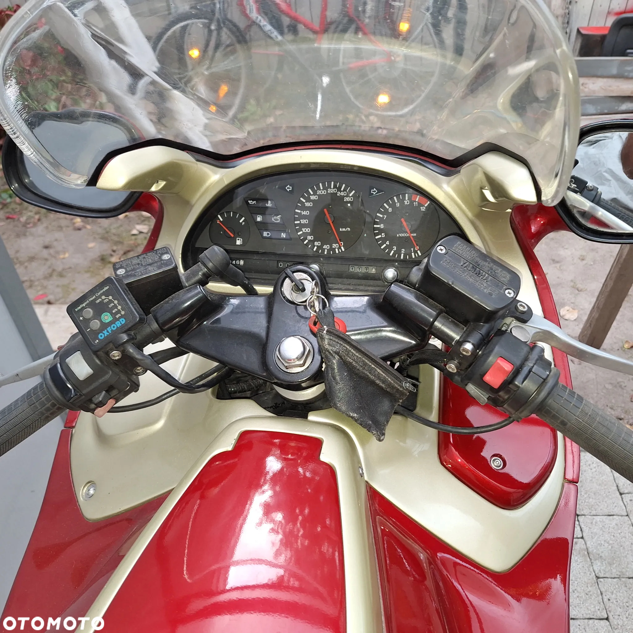 Yamaha GTS - 9