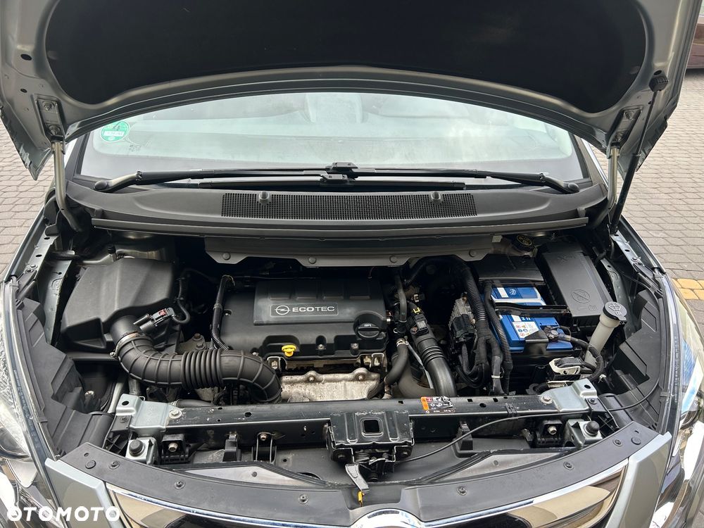 Opel Zafira Tourer 1.4 Turbo Active - 33