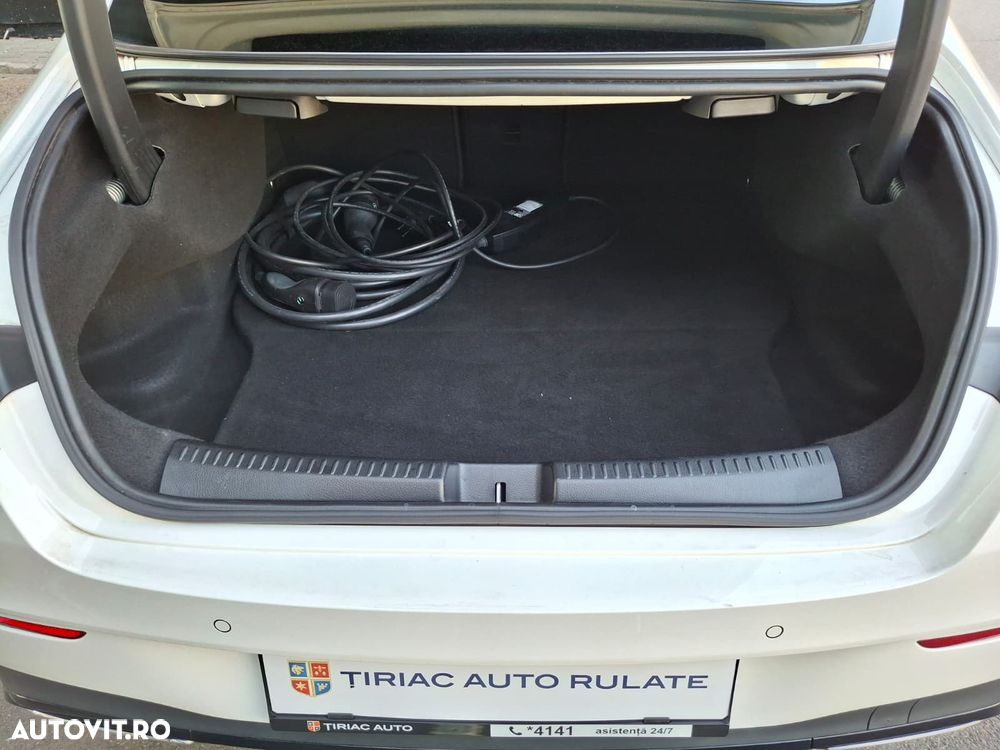 Mercedes-Benz CLA 250 e 8G-DCT - 23
