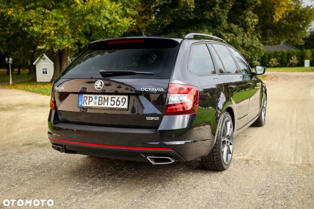 Skoda Octavia 2.0 TDI RS DSG - 12