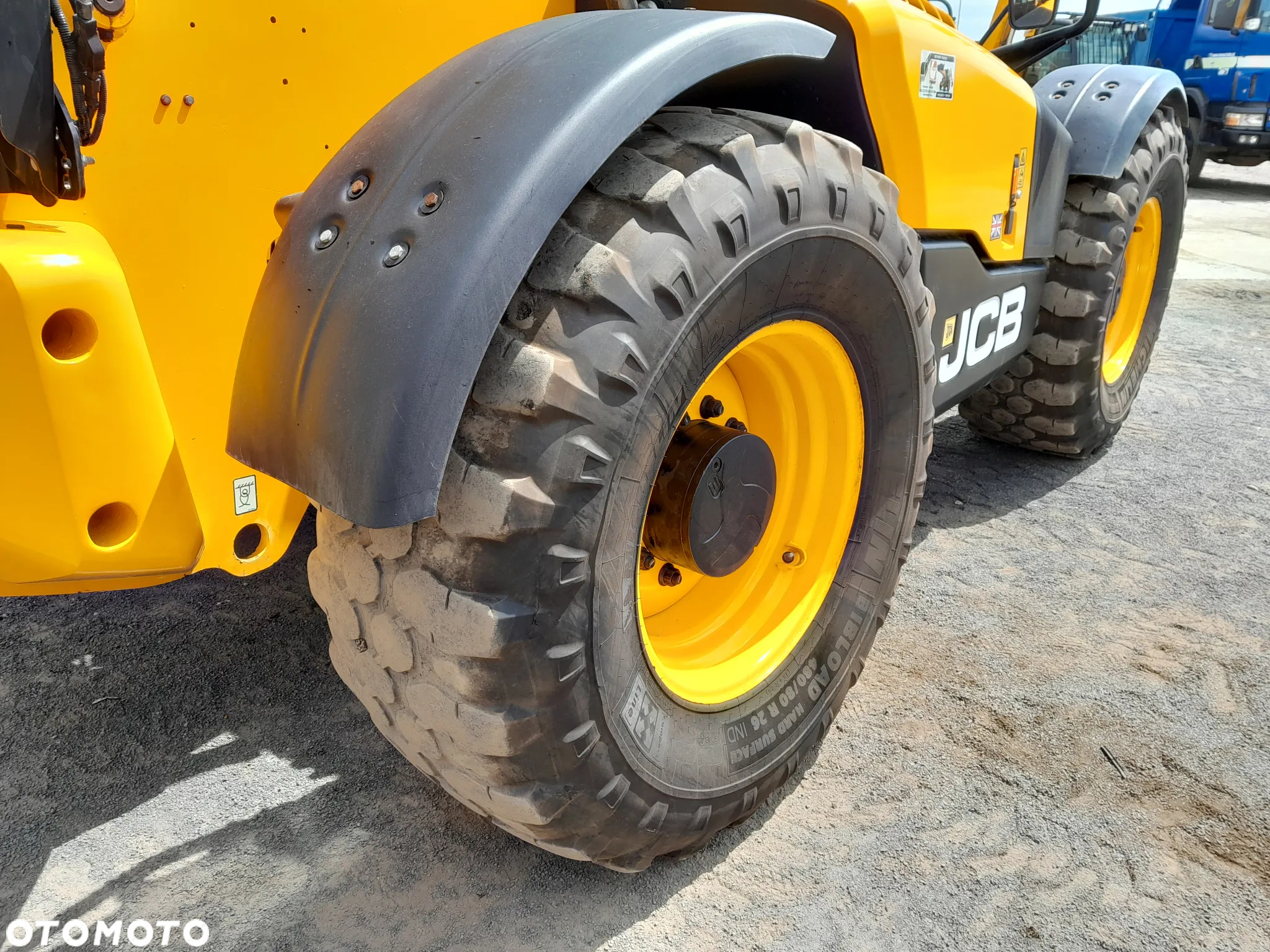JCB 560-80 - 18