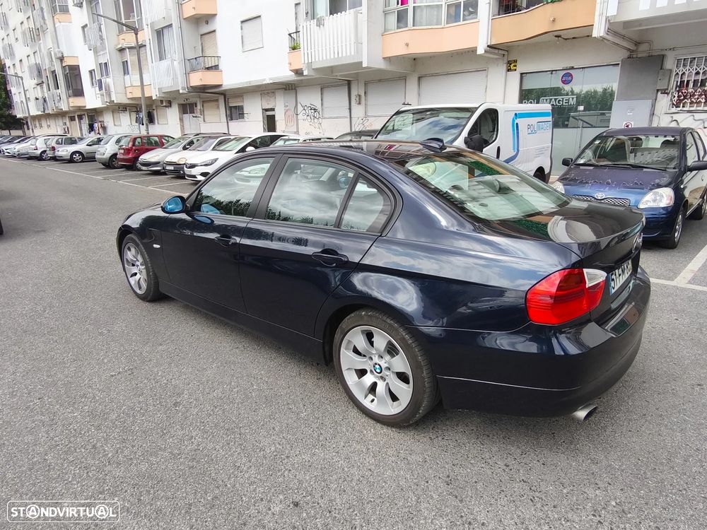 BMW 320 d — fotografia 4