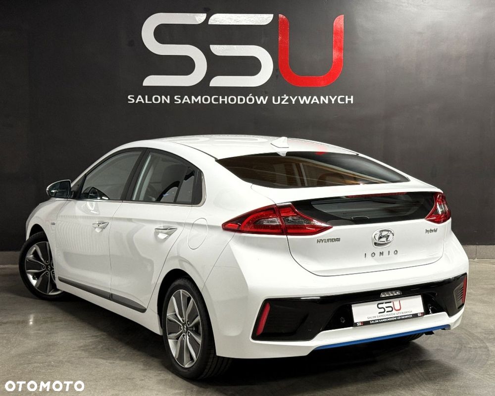 Hyundai IONIQ hybrid Premium - 4