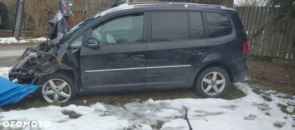 Volkswagen Touran - 8