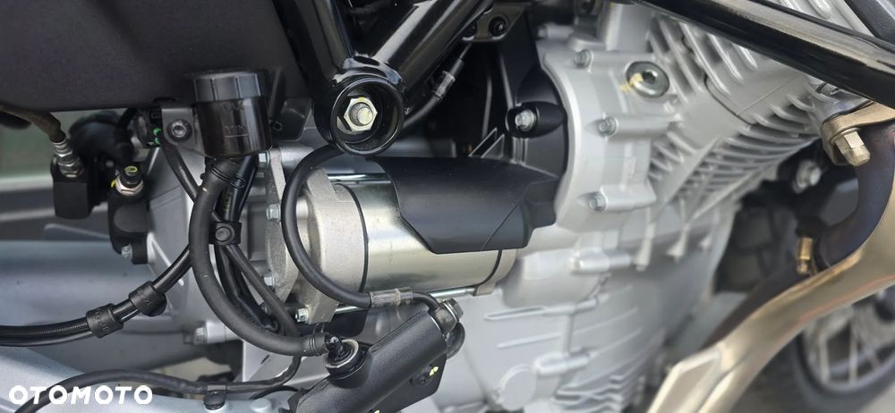 Moto Guzzi Stelvio - 18
