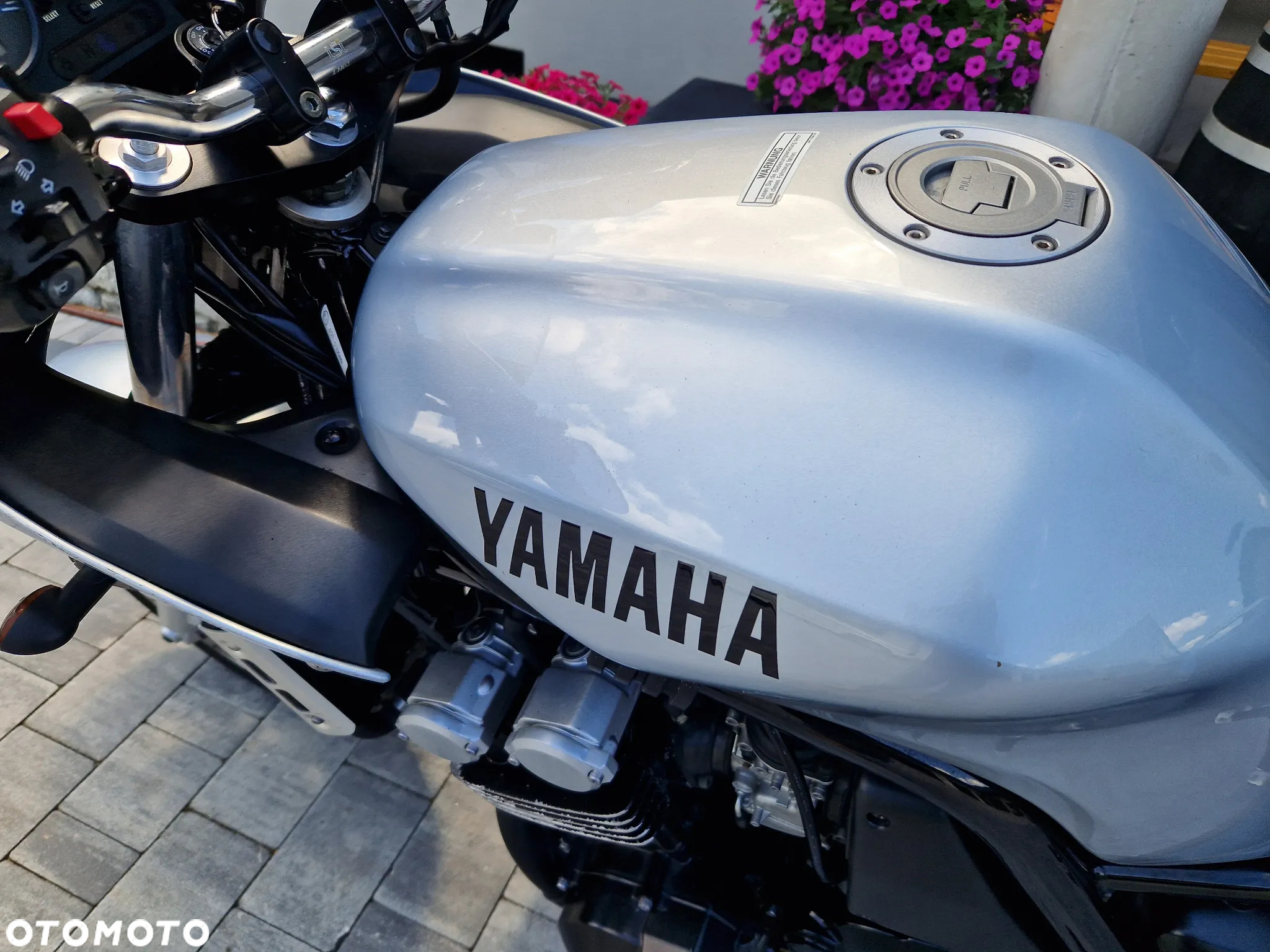 Yamaha FZS - 14