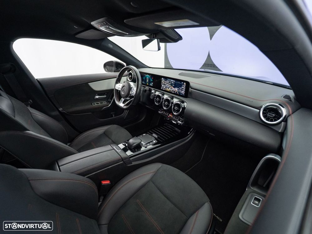 Mercedes-Benz CLA 250 e Shooting Brake AMG Line - 37