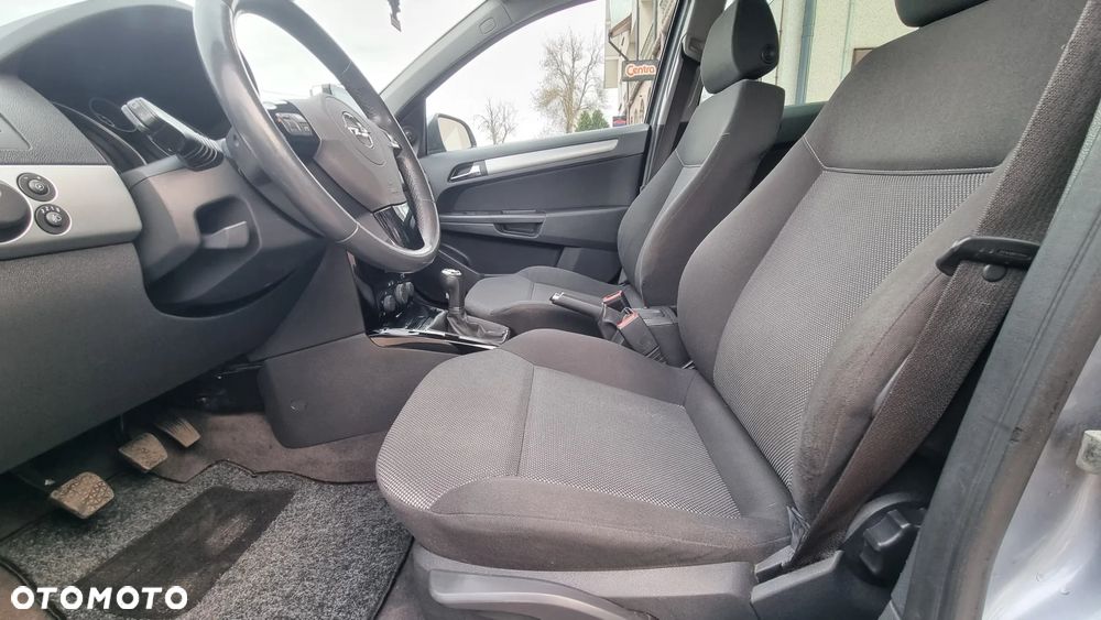 Opel Astra 1.6 Sport - 12