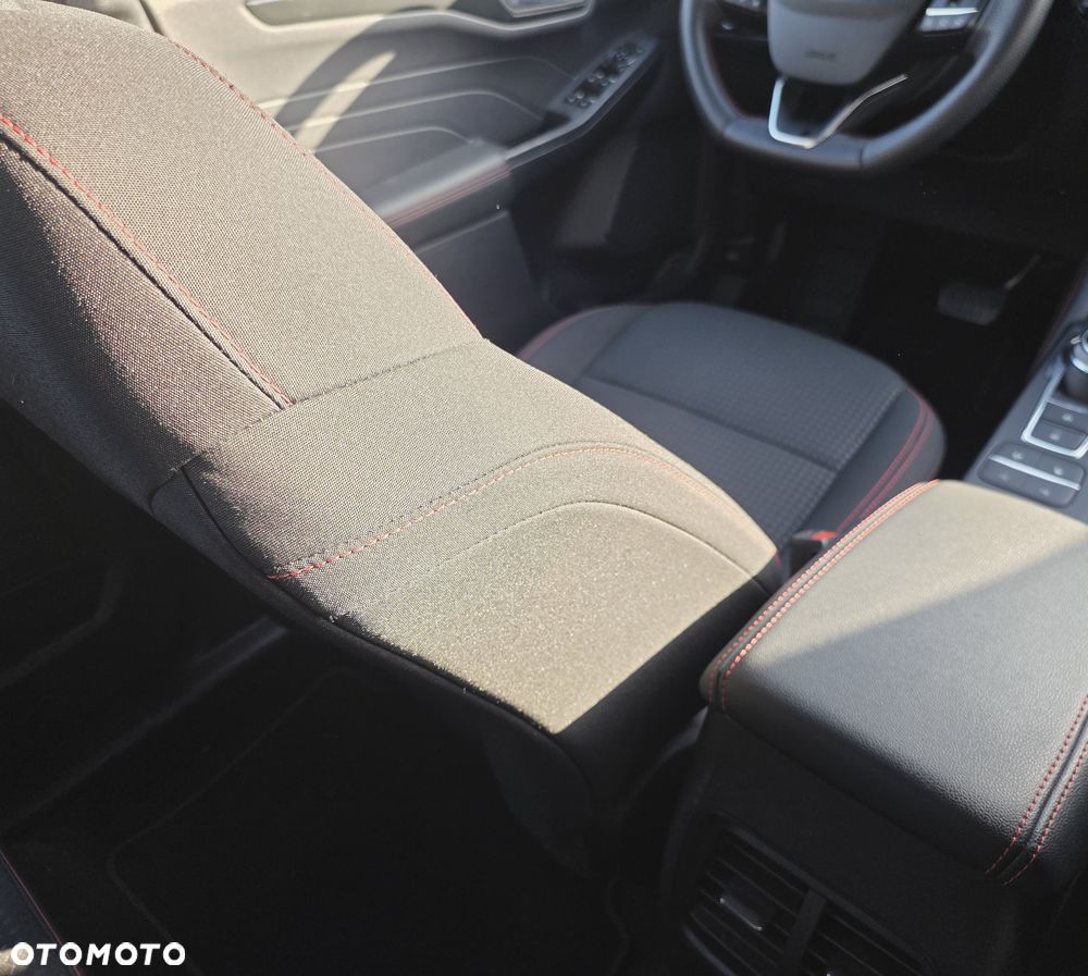 Ford Kuga 2.0 EcoBlue 4x4 ST-LINE - 12