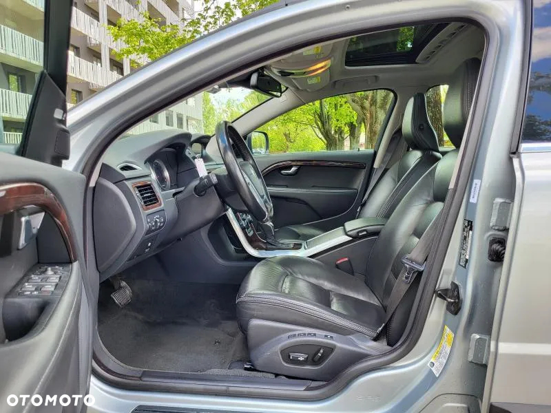 Volvo XC 70 3.2 AWD Summum - 4