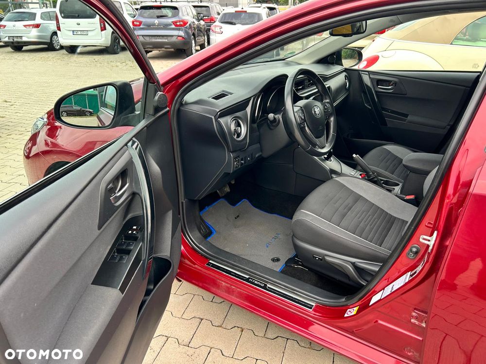 Toyota Auris 1.8 HSD Luna - 16