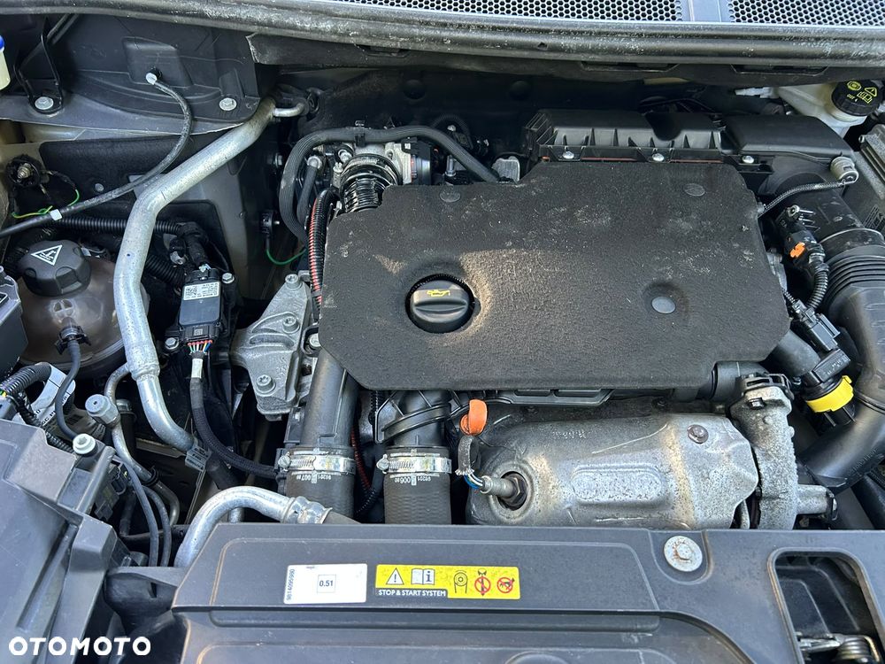 Peugeot 3008 1.5 BlueHDi Active S&S EAT8 - 15