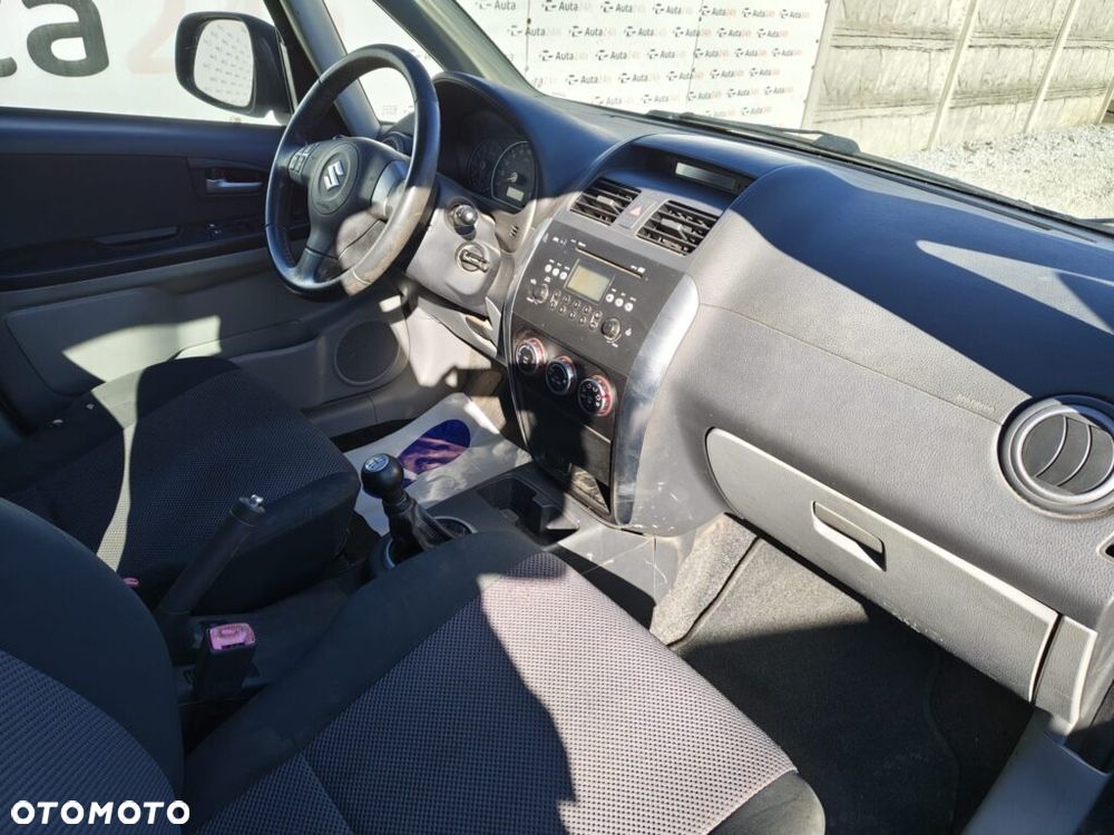 Suzuki SX4 1.6 VVT 4x2 Comfort - 12