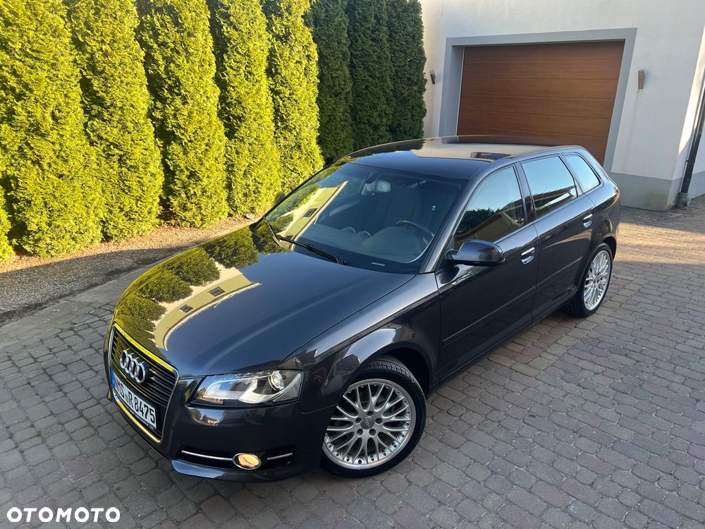 Audi A3 Sportback 1.6 TDI DPF S line Sportpaket - 33