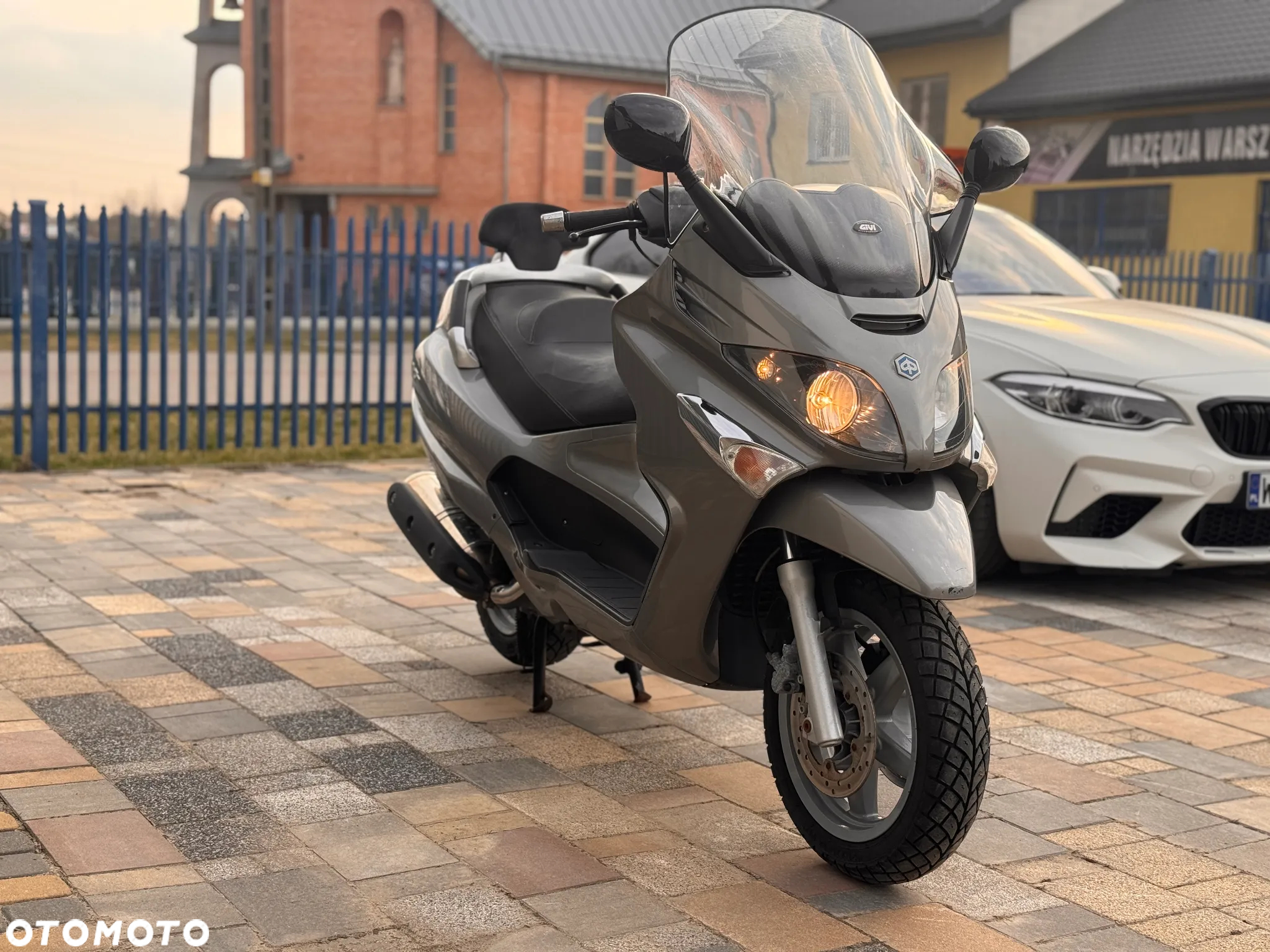 Piaggio Xevo - 3