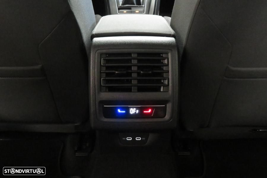 VW Golf Variant 2.0 TDi Life - 17