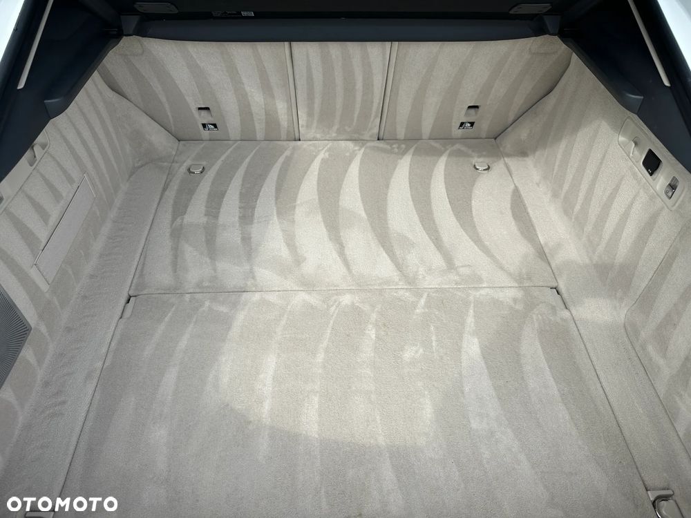 Mercedes-Benz AMG GT 63 4Matic+ Coupe Speedshift MCT 9G - 17