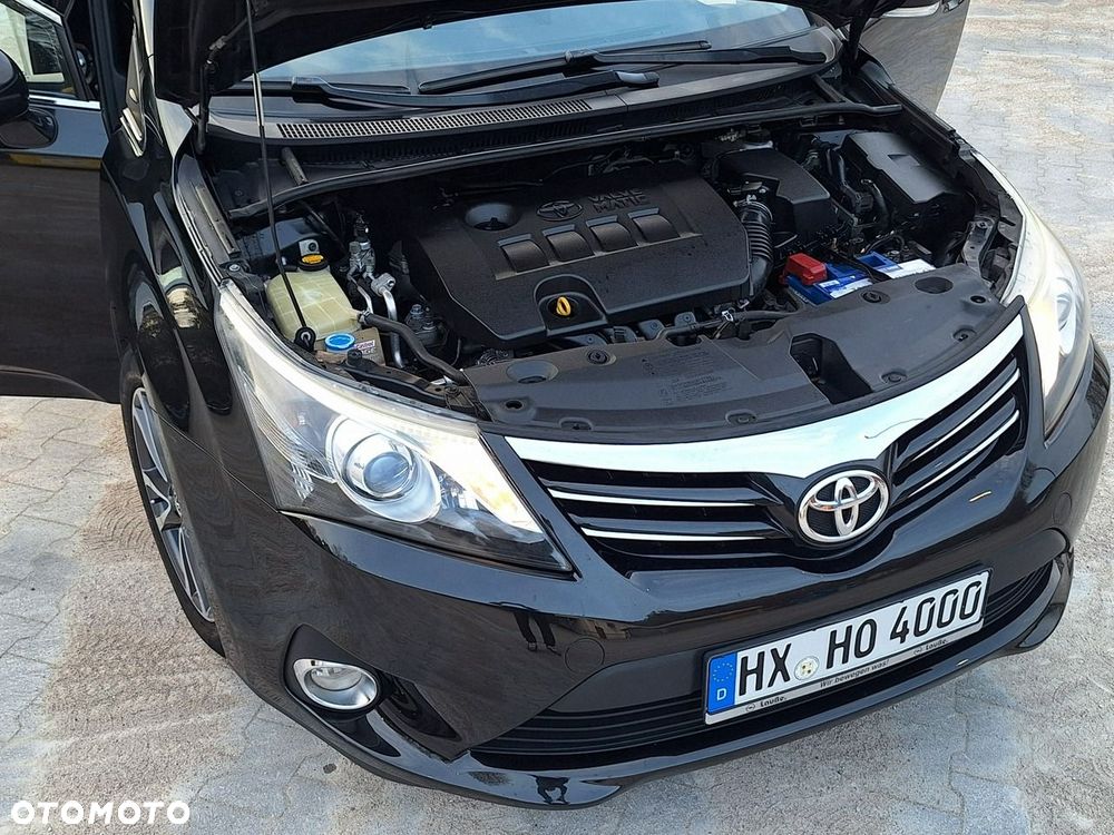 Toyota Avensis - 18
