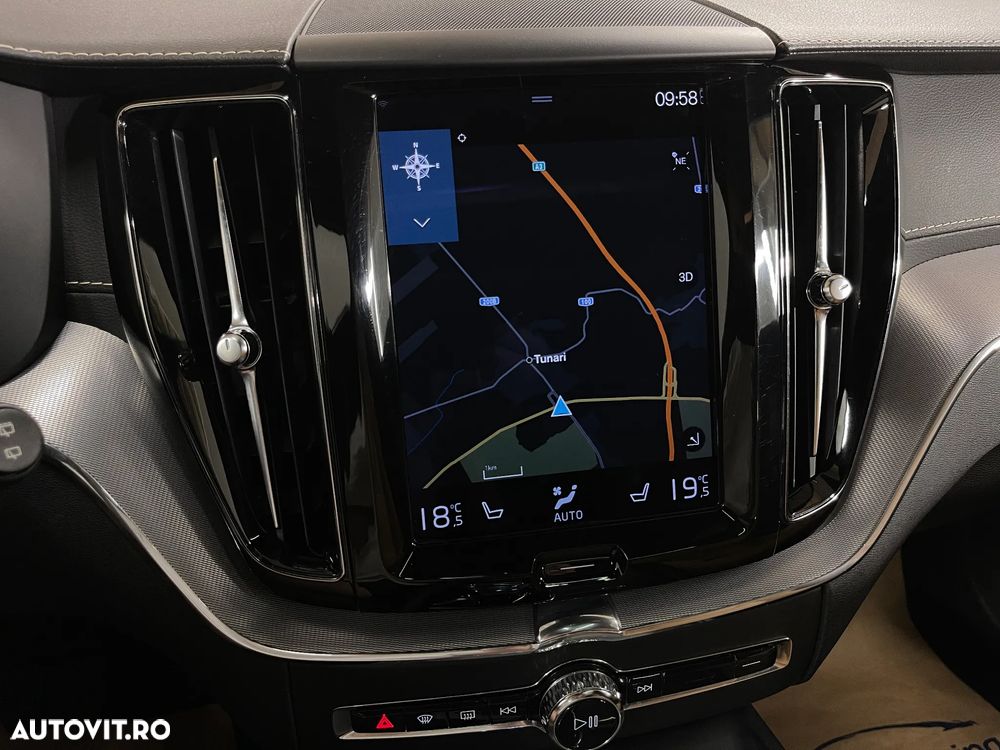 Volvo XC 60 T8 Twin Engine AWD Geartronic Inscription - 19