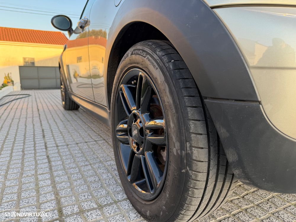 MINI 3 Portas One - 15