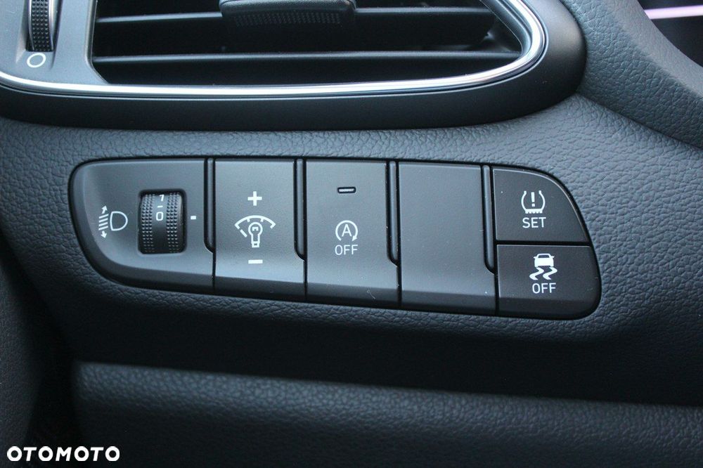 Hyundai i30 - 21