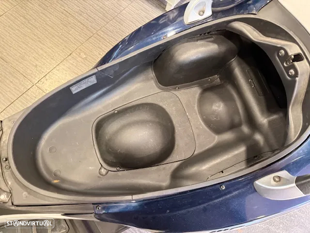 Piaggio MP3 300 LT - 6