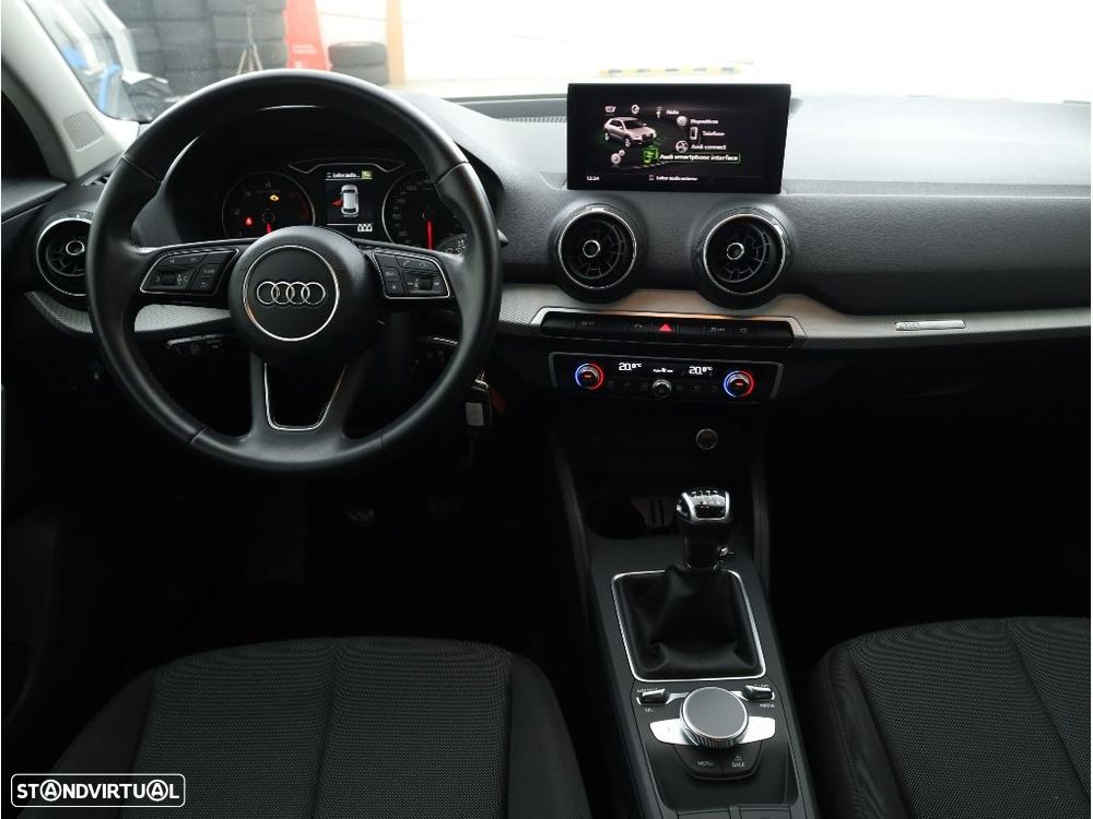 Audi Q2 30 TDI - 23