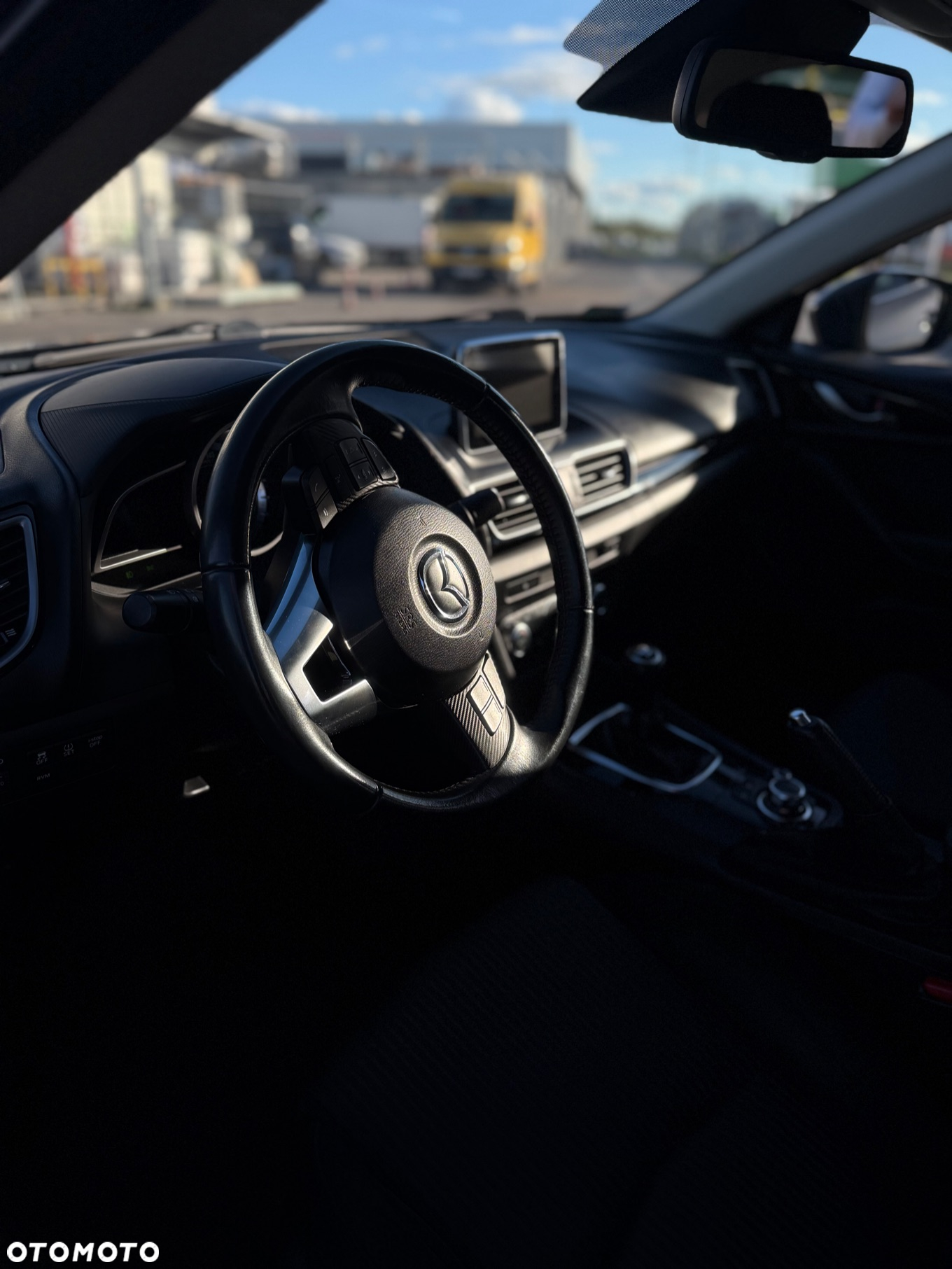 Mazda 3 - 10