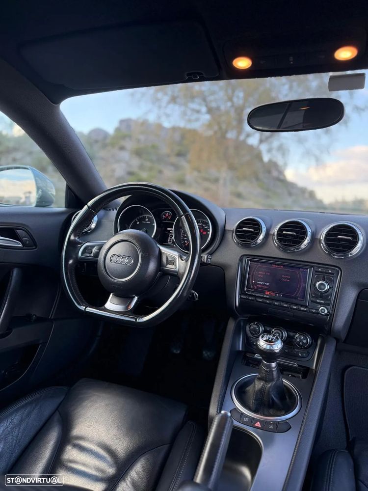 Audi TT Coupé 2.0 TDI quattro - 12