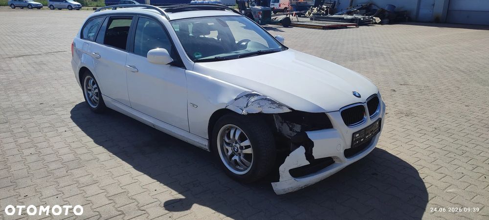 BMW Seria 3 318i Edition Exclusive - 1