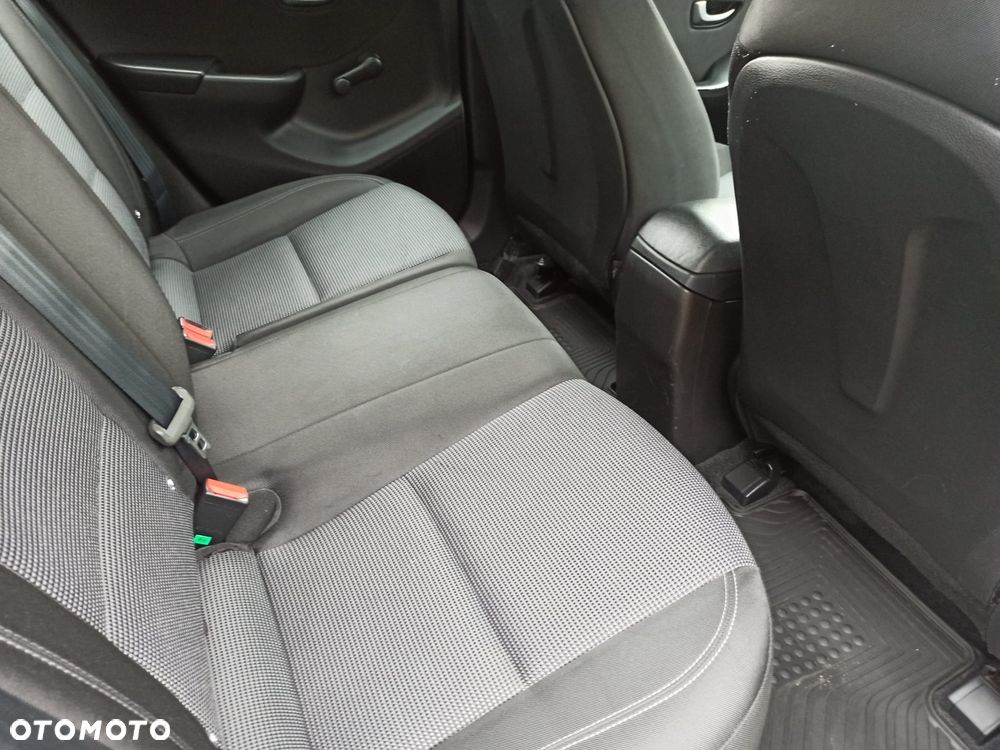 Hyundai i30 1.6 CRDi Comfort - 22