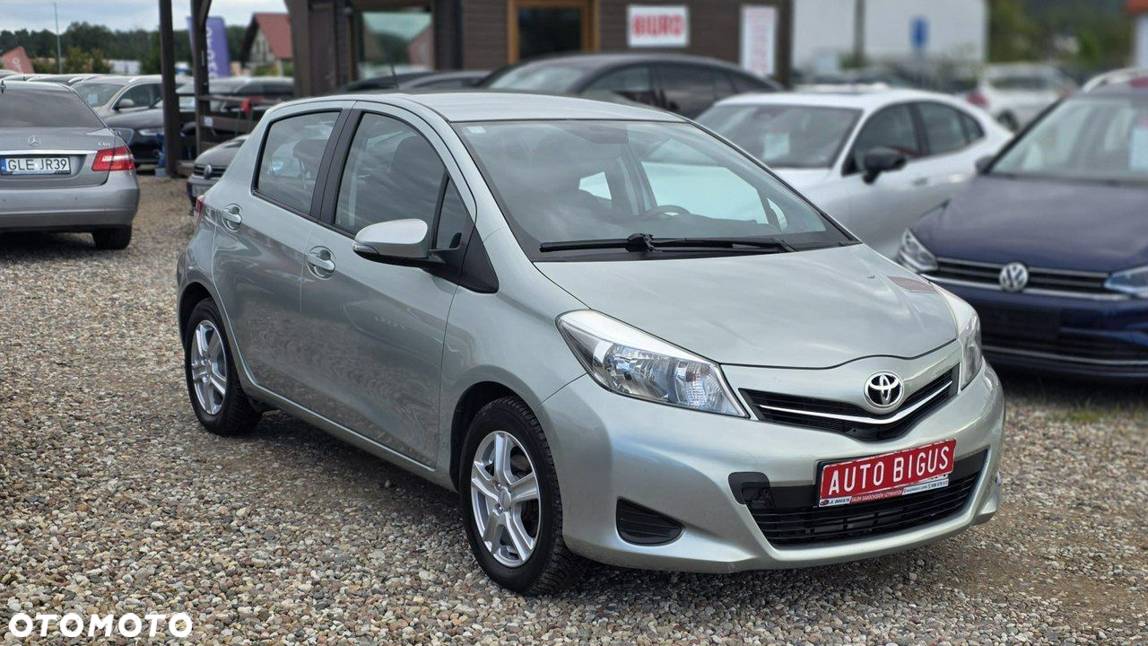Toyota Yaris - 4