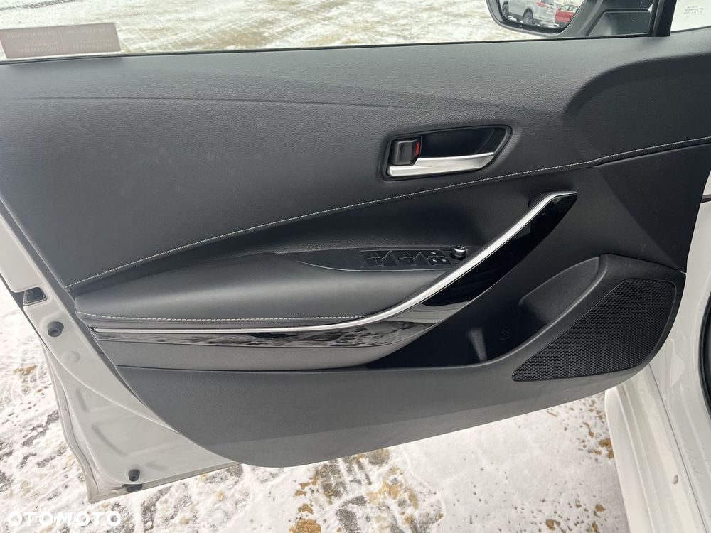 Toyota Corolla 2.0 Hybrid Comfort - 22