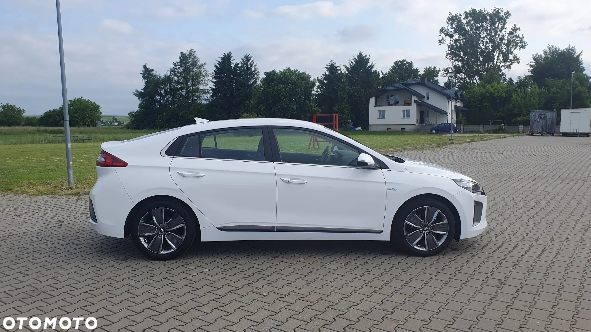 Hyundai IONIQ Hybrid 1.6 GDI Style - 3