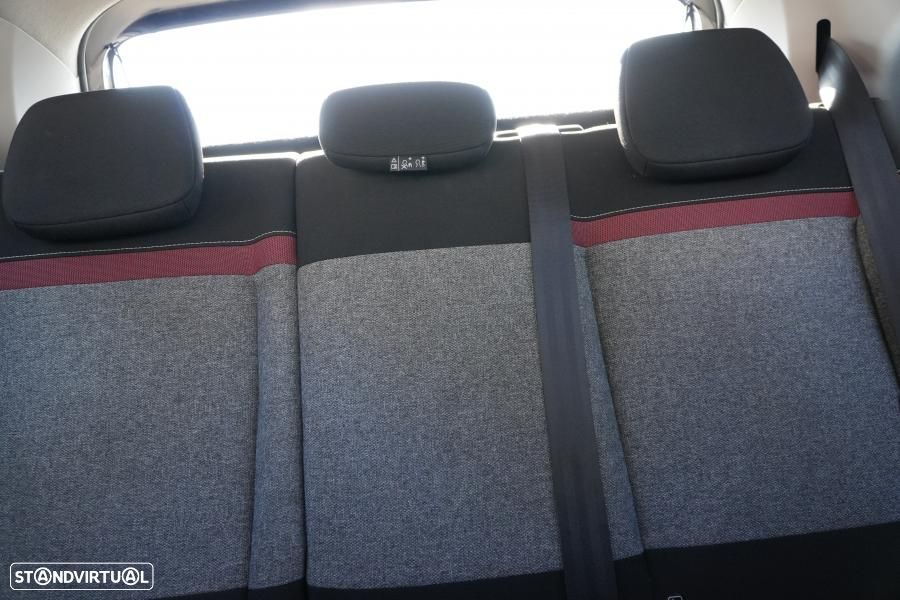 Citroën C3 1.2 PureTech Shine - 21