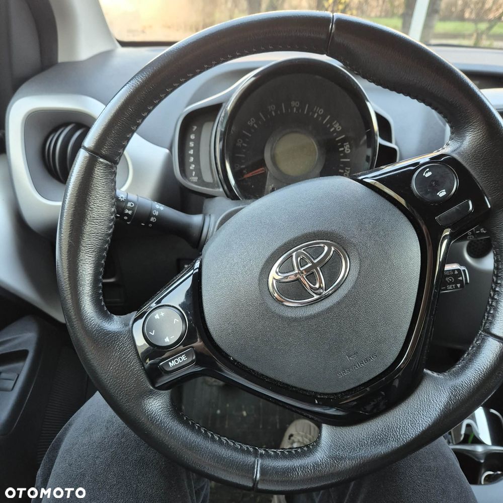 Toyota Aygo 1.0 VVT-i Sprint EU6 - 6