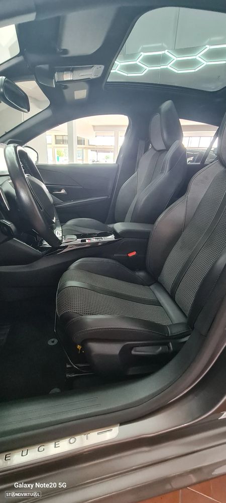 Peugeot 208 1.2 PureTech Allure Pack EAT8 - 30