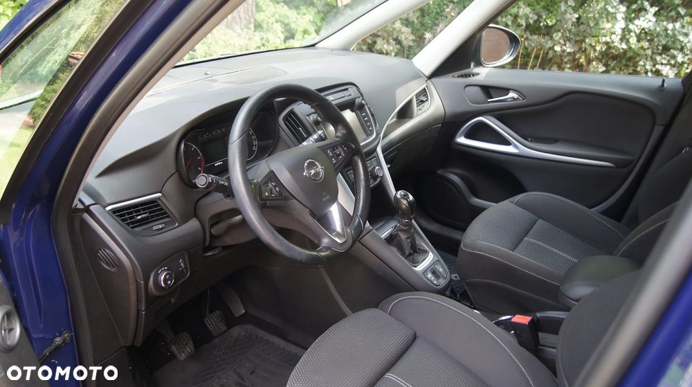 Opel Zafira 2.0 D Start/Stop Business - 11