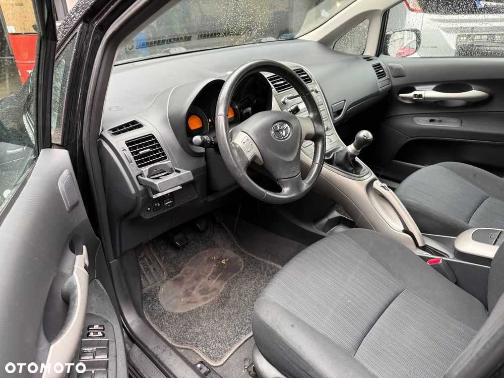 Toyota Auris 1.6 VVT-i Sol - 8