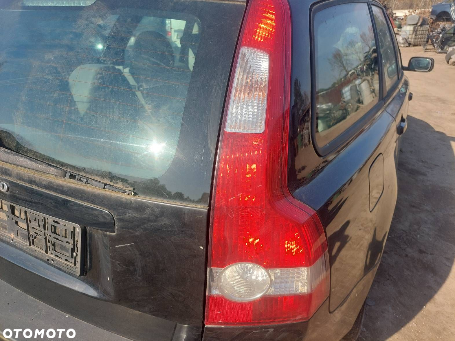 KOMPLETNY TYŁ VOLVO V50 I - 16