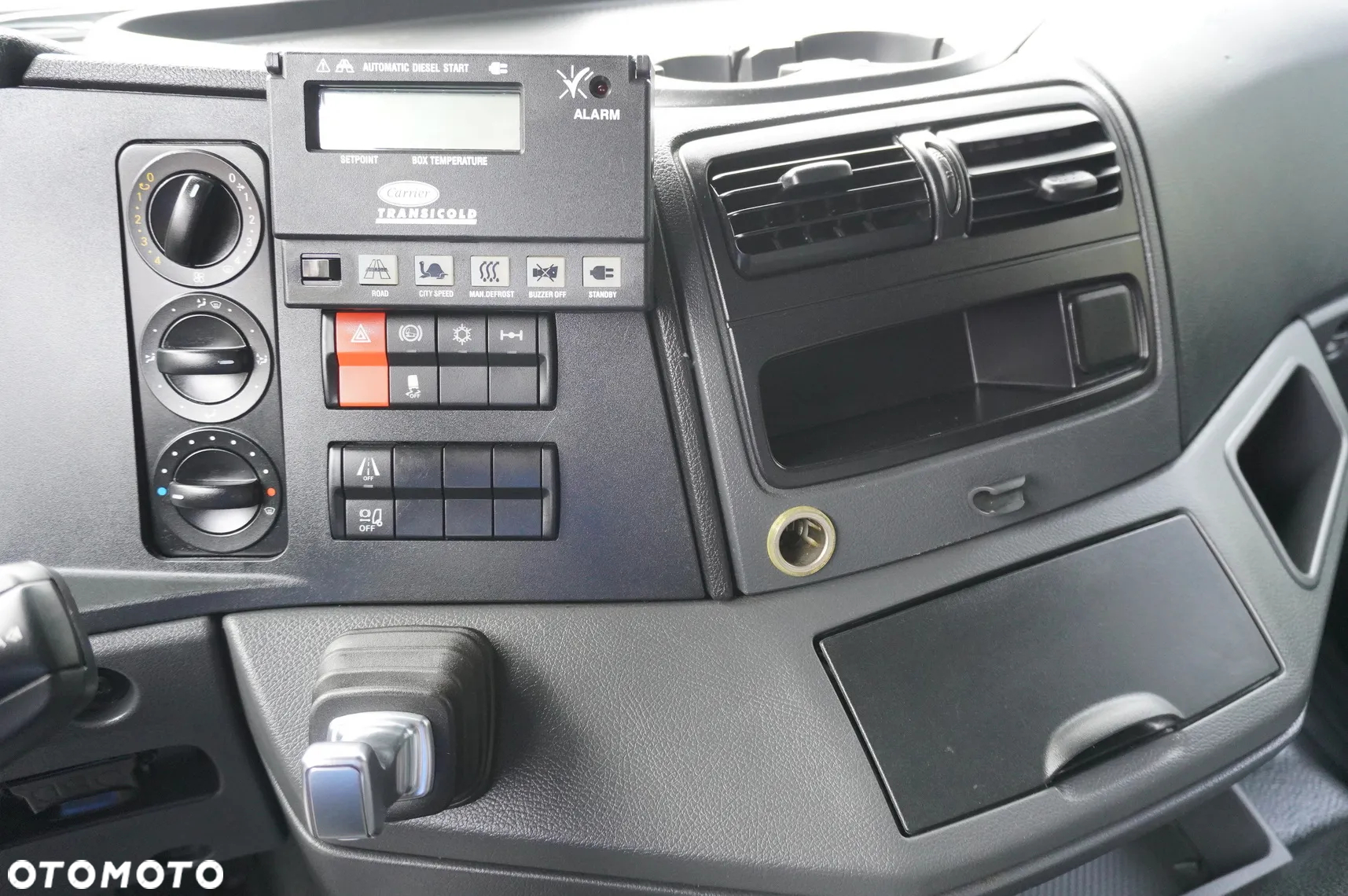 Mercedes-Benz Atego 1530 E6 chłodnia Lamberet 17 palet / ładowność 7t - 22