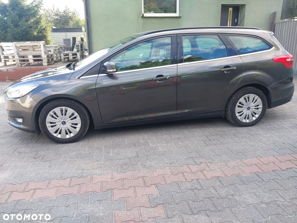 Ford Focus 1.0 EcoBoost Start-Stopp-System ST-LINE STYLE - 6