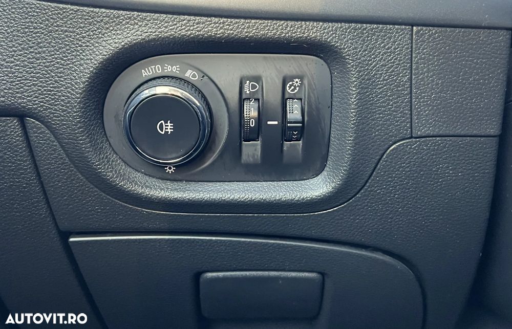 Opel Astra 1.6 D (CDTI) Selection - 11