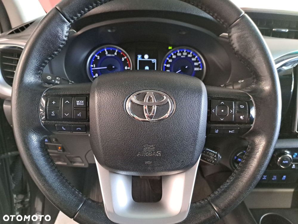Toyota Hilux 2.4 D-4D Double Cab SR5 4x4 - 30