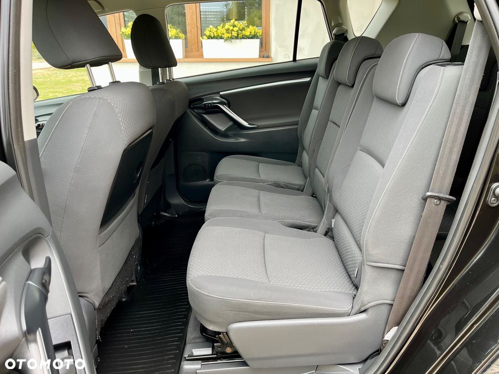 Toyota Verso 1.8 7-Sitzer Executive - 17